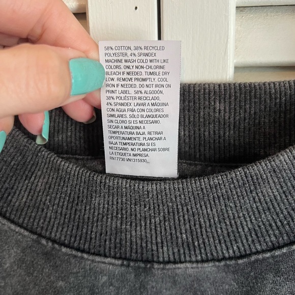 All In Motion- Large Light Weight Sweater Charcoal Acid Wash Grey oversized - Picture 3 of 7